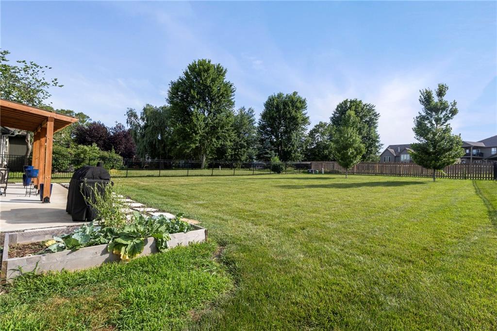 2712 Southwest Carlton Drive Lee's Summit, MO 64082 - Photo 48 of 53