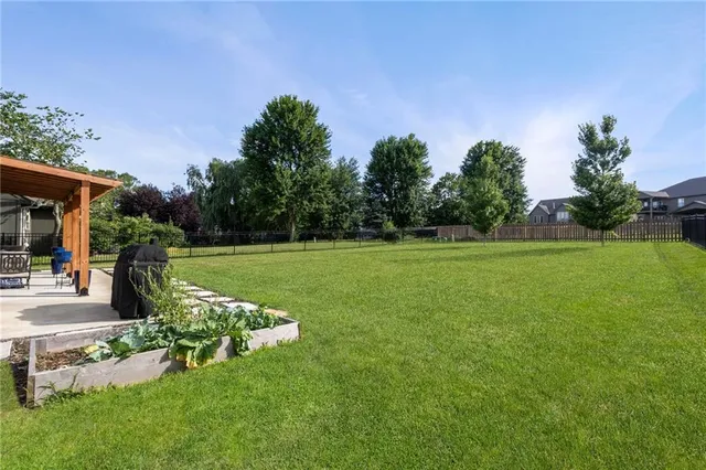 $510,000 | 2712 Southwest Carlton Drive, Lee's Summit, MO 64082