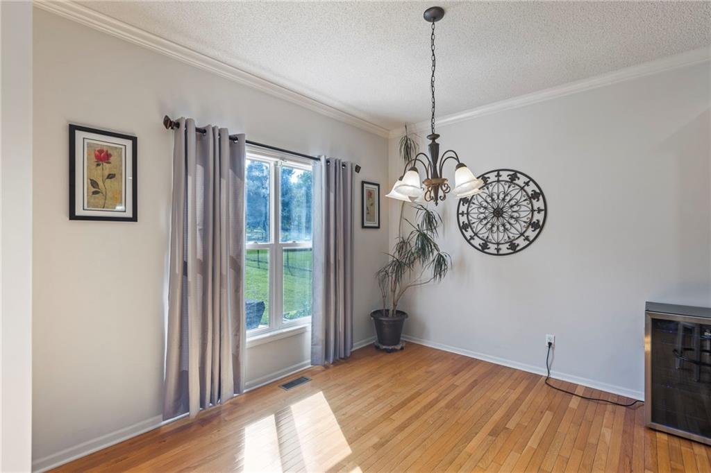 2712 Southwest Carlton Drive Lee's Summit, MO 64082 - Photo 8 of 53