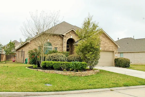 $2,750 | 99 East Lasting Spring Circle, The Woodlands, TX 77389