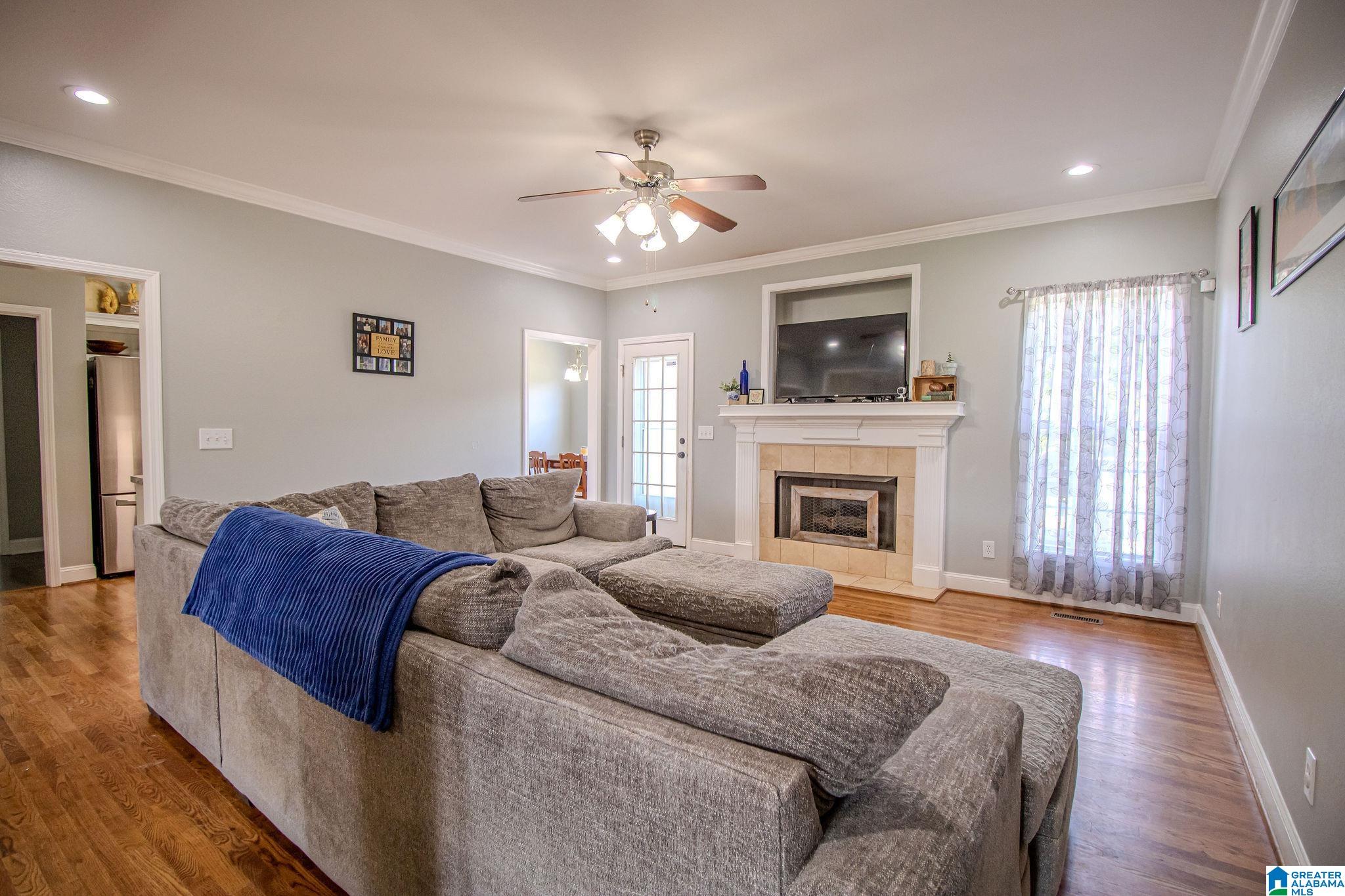 73 Easy Street Anniston, AL 36207 - Photo 2 of 56