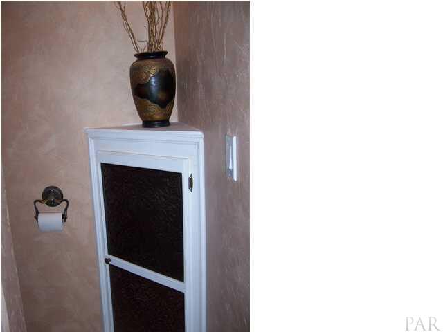 4617 Riley Road Milton, FL 32583 - Photo 14 of 22 Gallery Image 14