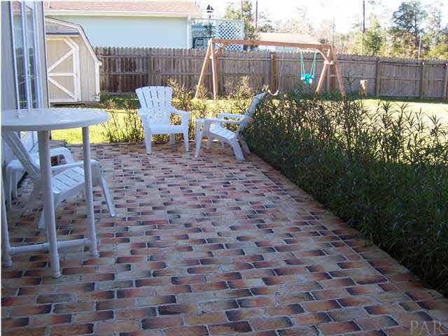 4617 Riley Road Milton, FL 32583 - Photo 5 of 22 Gallery Image 5