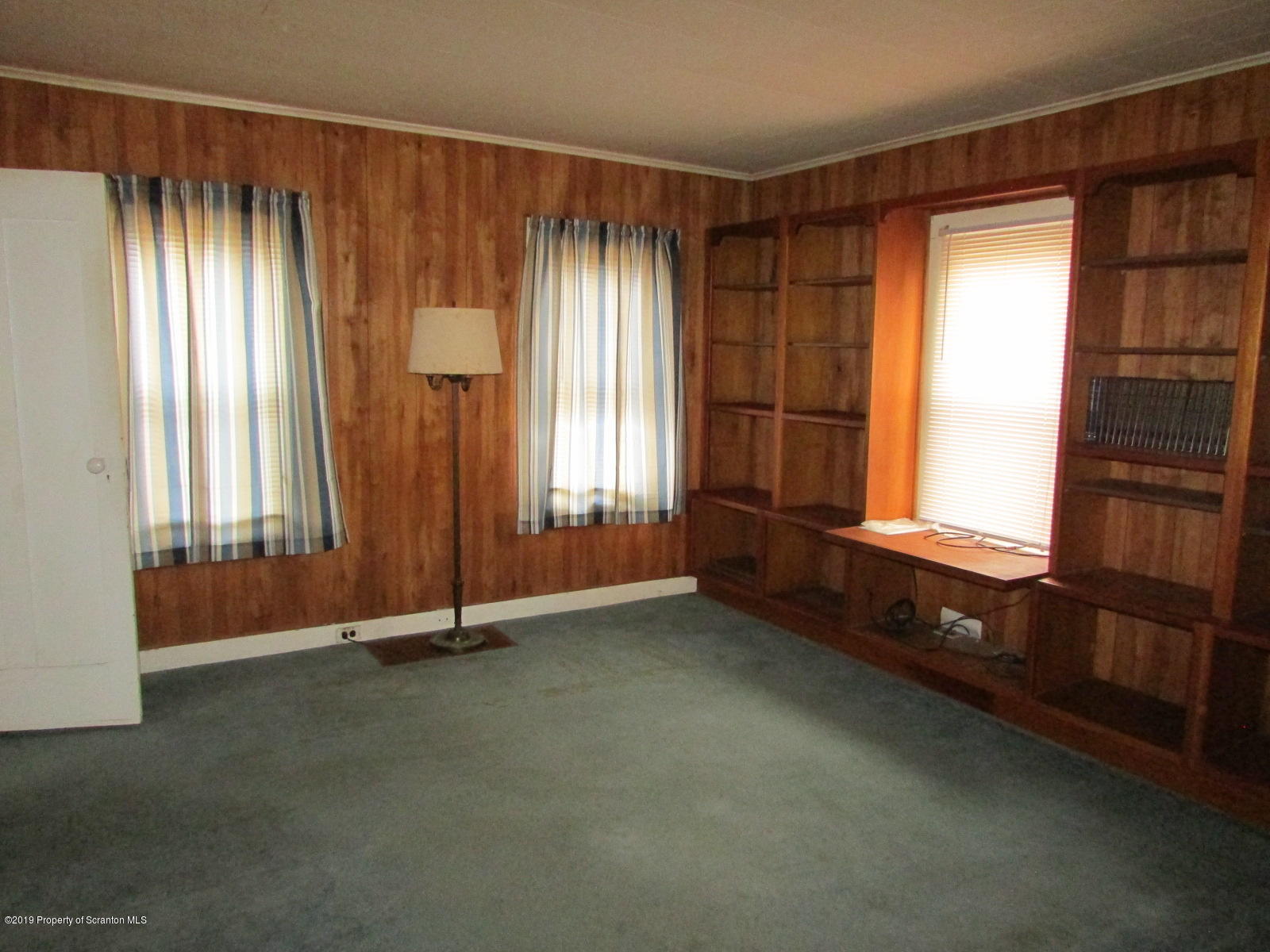 6704 Lindaville Road Kingsley, PA 18826 - Photo 9 of 32 an empty room with windows