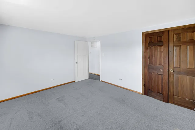 $249,900 | 275 Frederick Drive, Chicago Heights, IL 60411