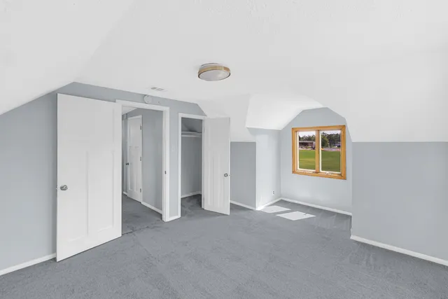 $249,900 | 275 Frederick Drive, Chicago Heights, IL 60411