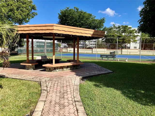 $119,000 | 4270 Northwest 40th Street, Unit 103, Lauderdale Lakes, FL 33319
