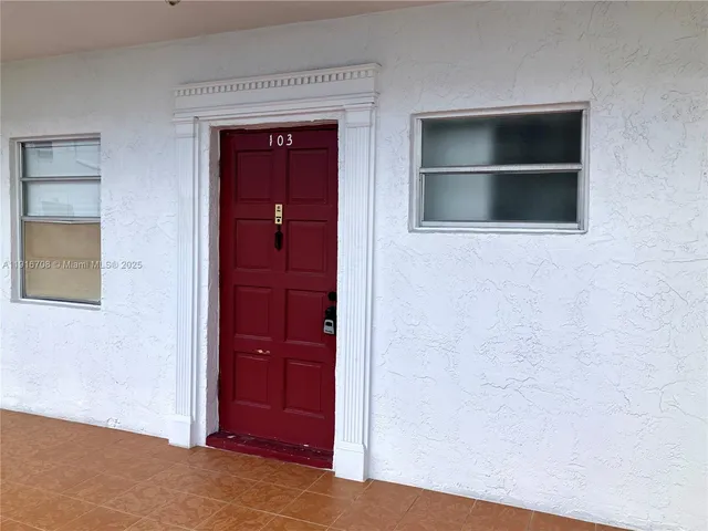 $119,000 | 4270 Northwest 40th Street, Unit 103, Lauderdale Lakes, FL 33319
