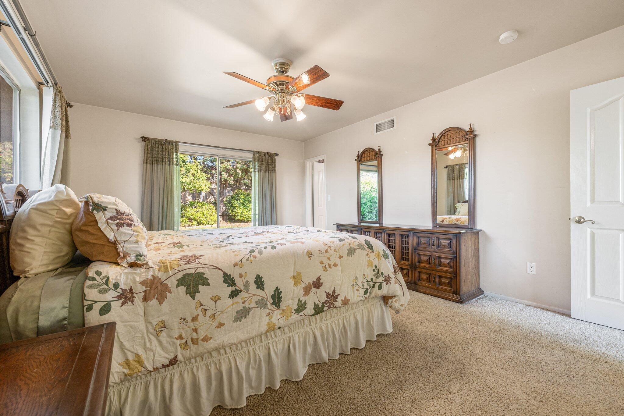 5284 Bardwell Avenue Riverside, CA 92506 - Photo 27 of 46 .