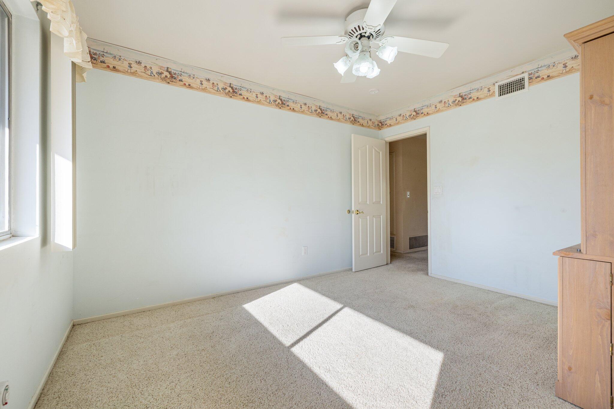 5284 Bardwell Avenue Riverside, CA 92506 - Photo 39 of 46 .