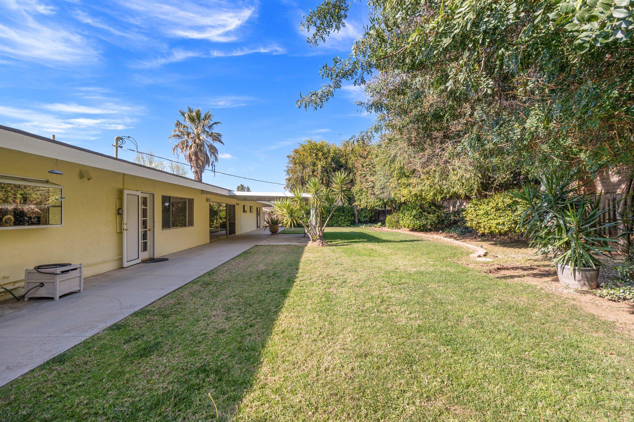 5284 Bardwell Avenue Riverside, CA 92506 - Photo 45 of 46 .