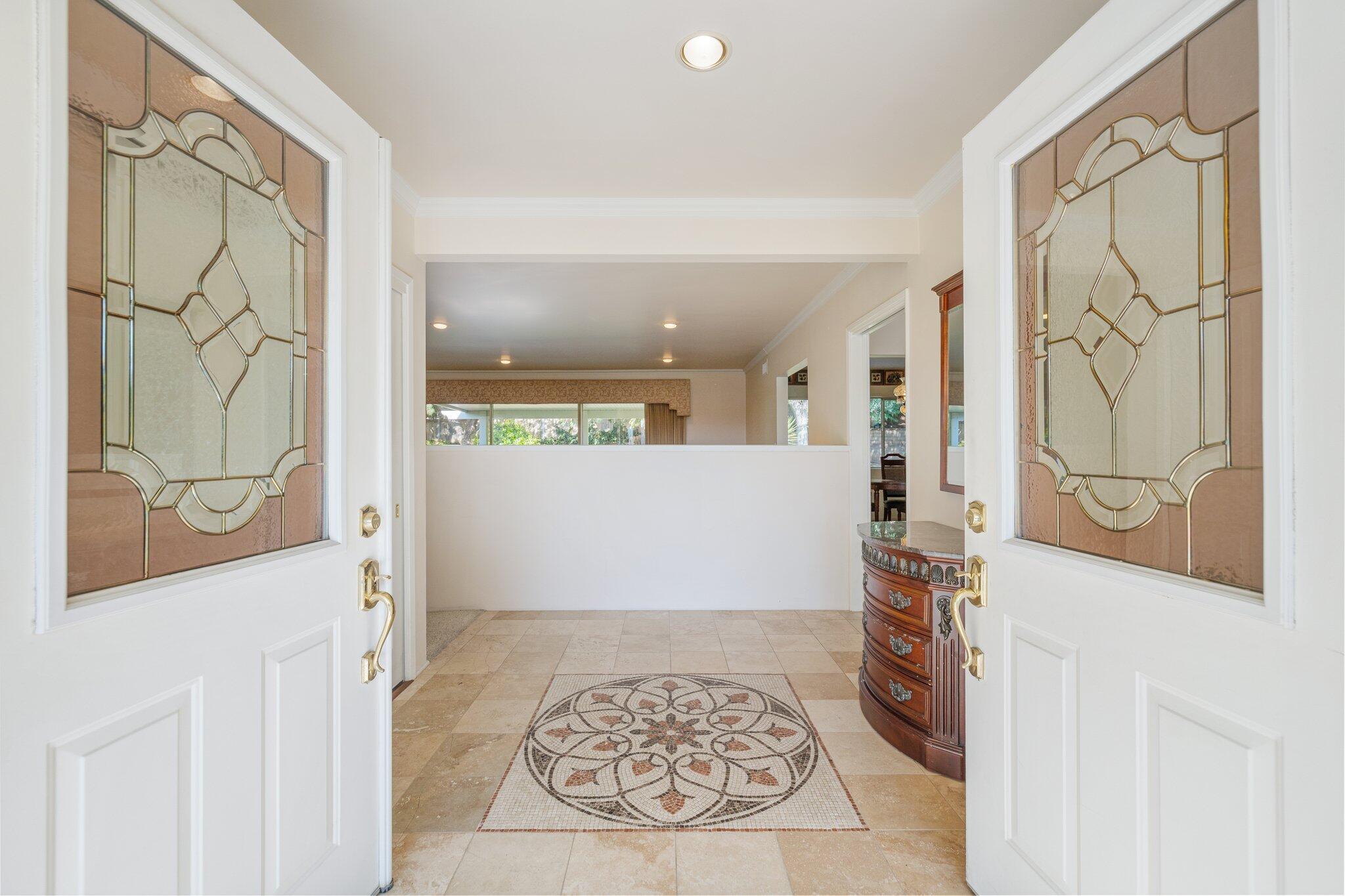 5284 Bardwell Avenue Riverside, CA 92506 - Photo 6 of 46 .