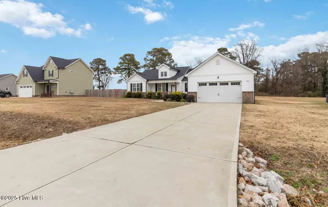$324,200 | 9735 Chapman Road, Bailey, NC 27807