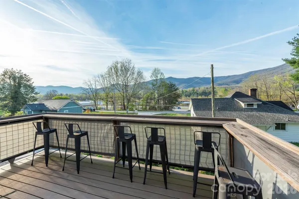 $375,000 | 106 Joy Rdg Drive, Black Mountain, NC 28711