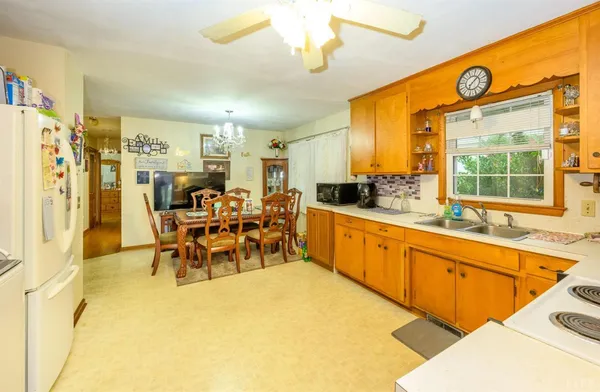 $189,900 | 119 West Spencer Road, Hurt, VA 24563