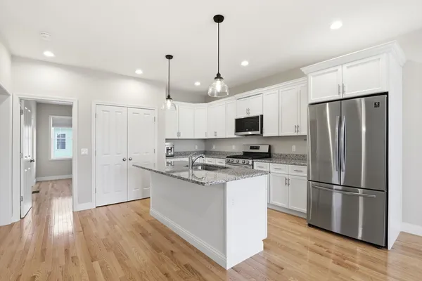 $569,900 | 3 Daisy Lane, Plymouth, MA 02360