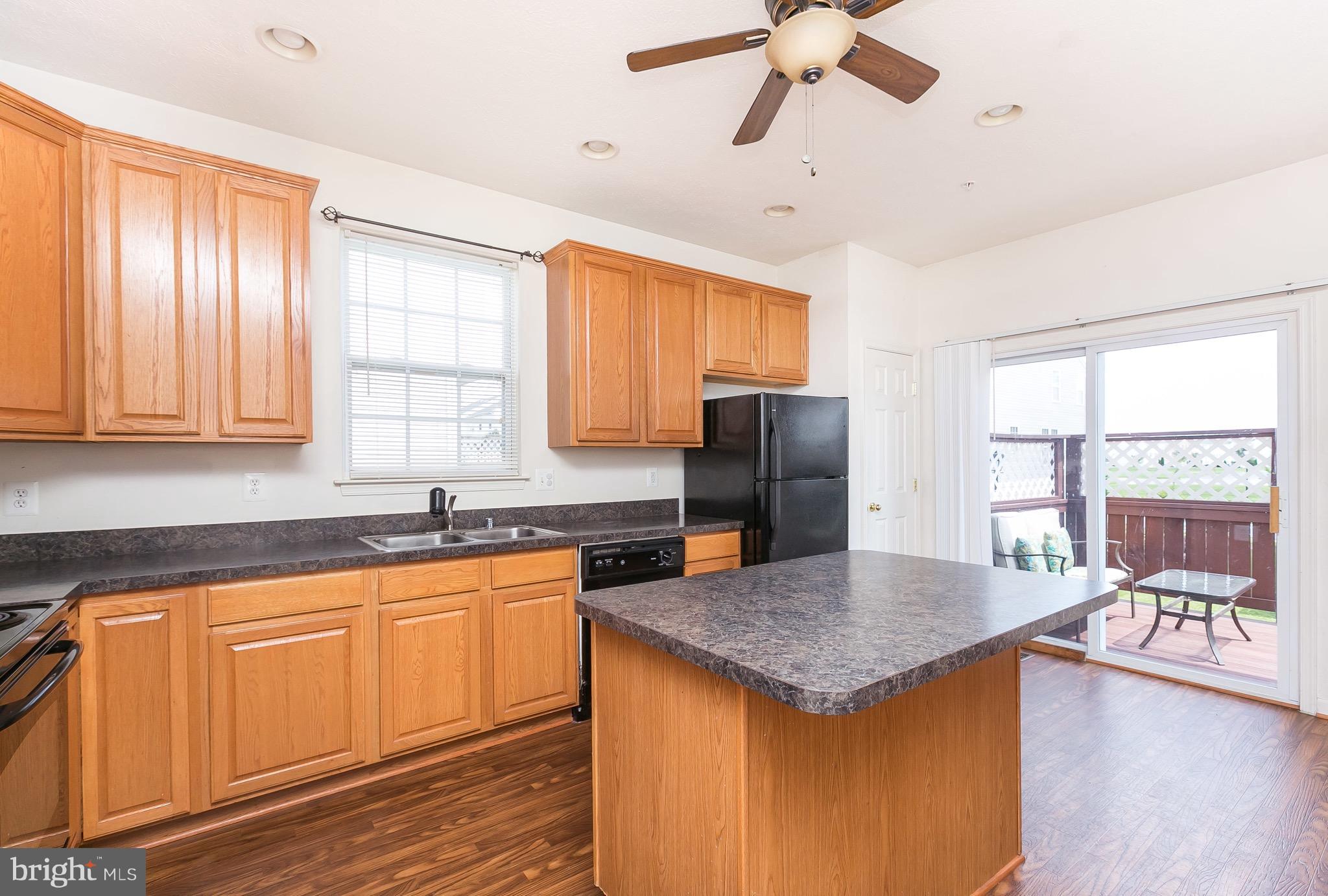 877 Middle River Road Middle River, MD 21220 - Photo 12 of 26 Kitchen