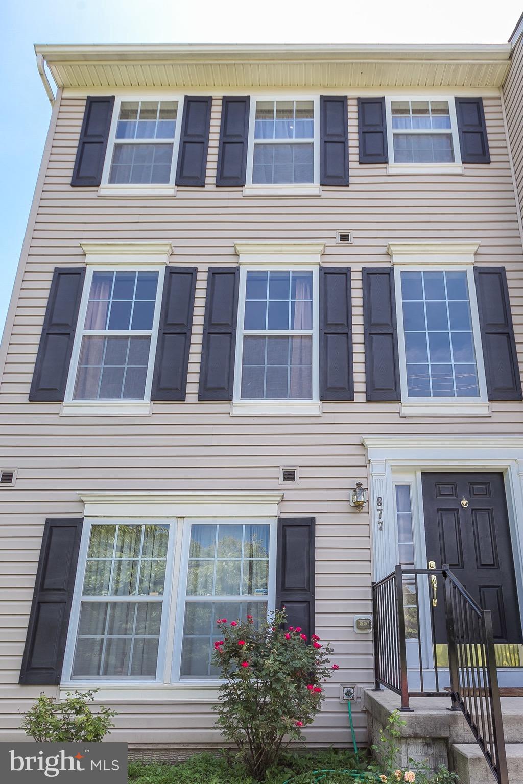 877 Middle River Road Middle River, MD 21220 - Photo 3 of 26 Exterior (General)