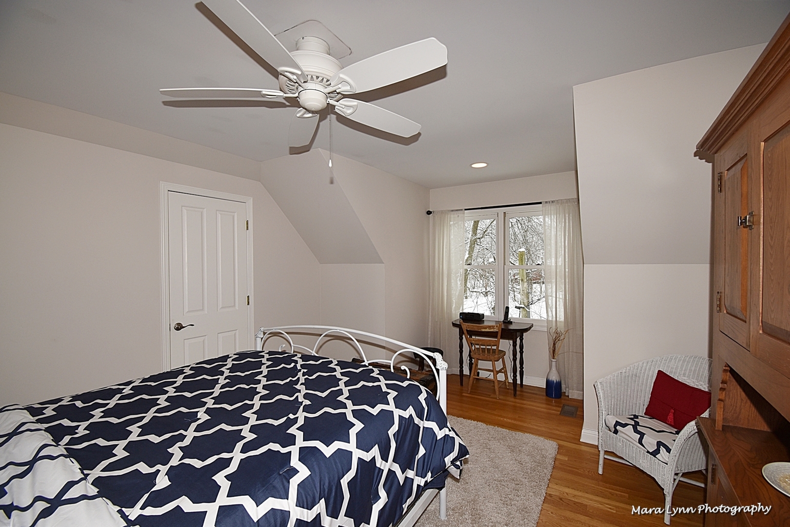 6N353 State Rte 31 St. Charles, IL 60175 - Photo 42 of 124 a bedroom with a bed and wooden floor
