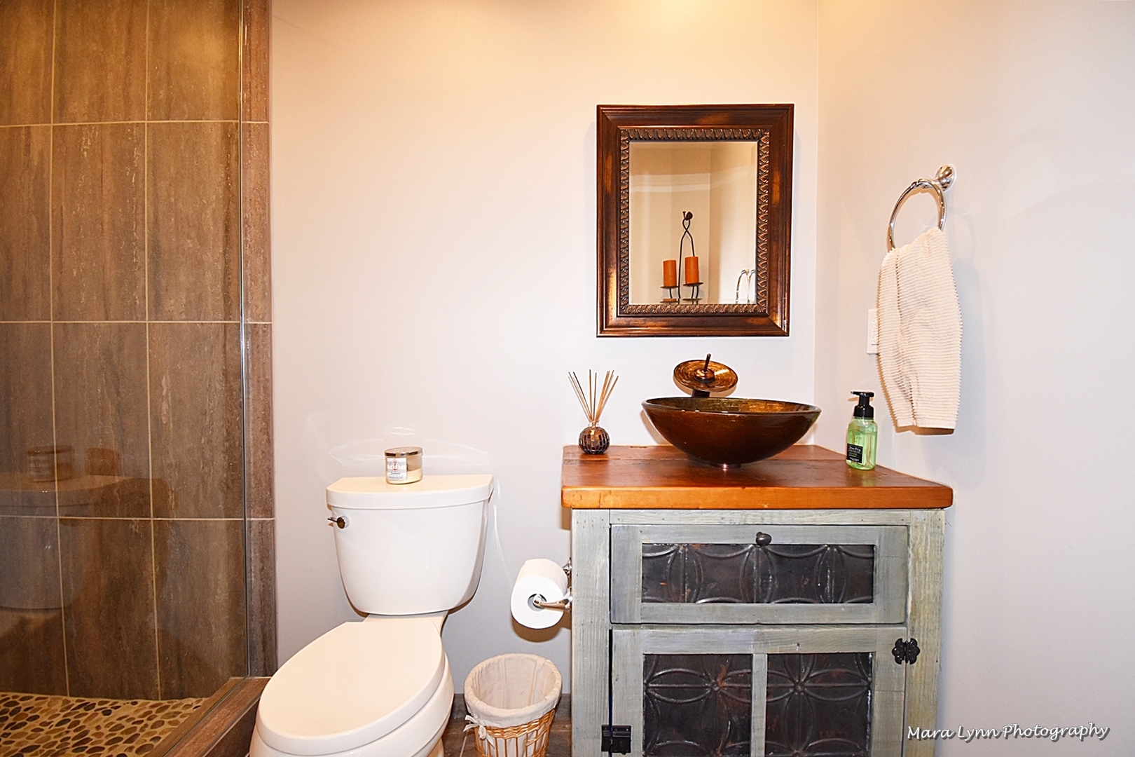 6N353 State Rte 31 St. Charles, IL 60175 - Photo 55 of 124 a bathroom with a toilet a sink and mirror