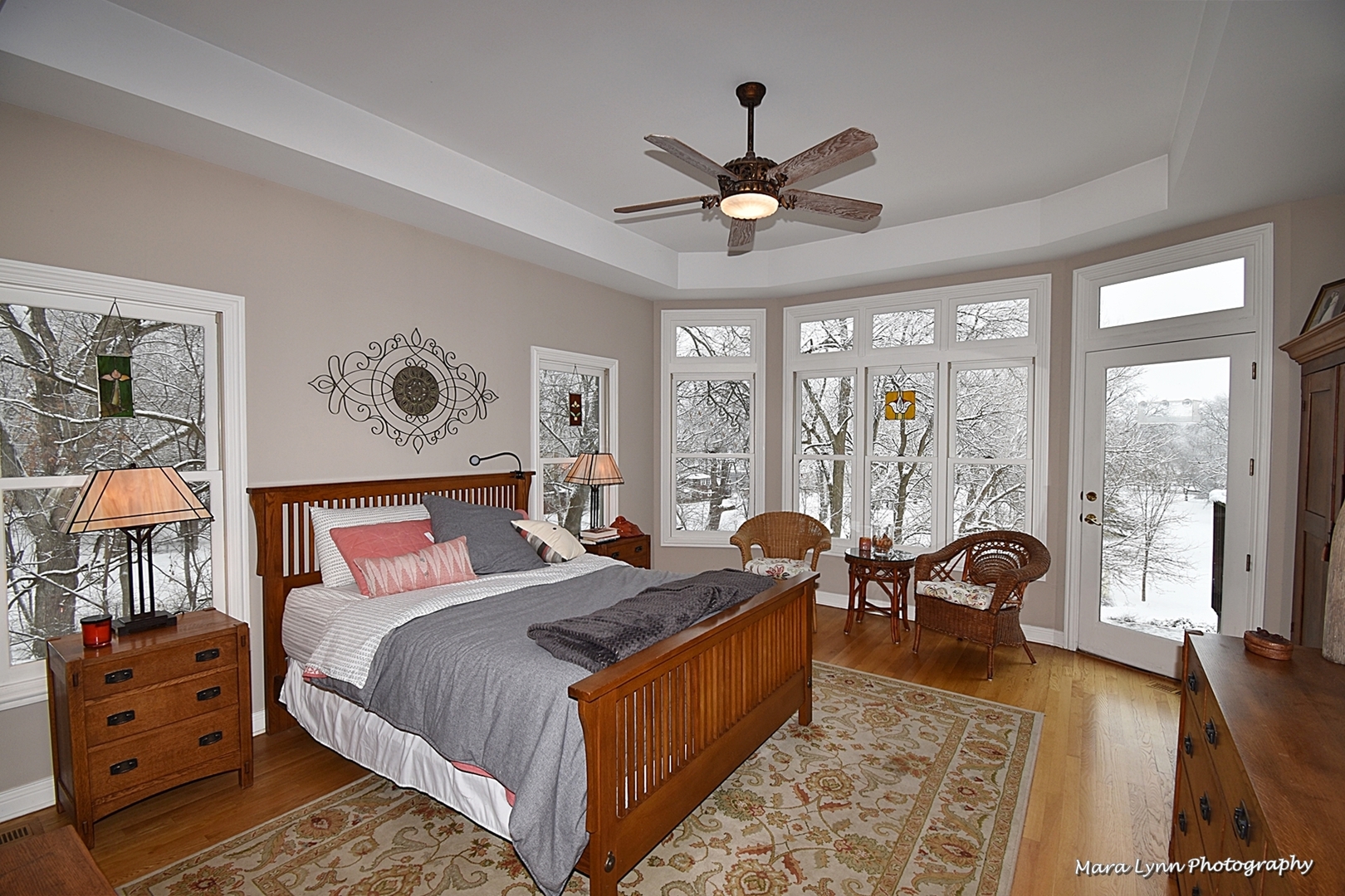 6N353 State Rte 31 St. Charles, IL 60175 - Photo 8 of 124 a bed room with a bed and a chandelier