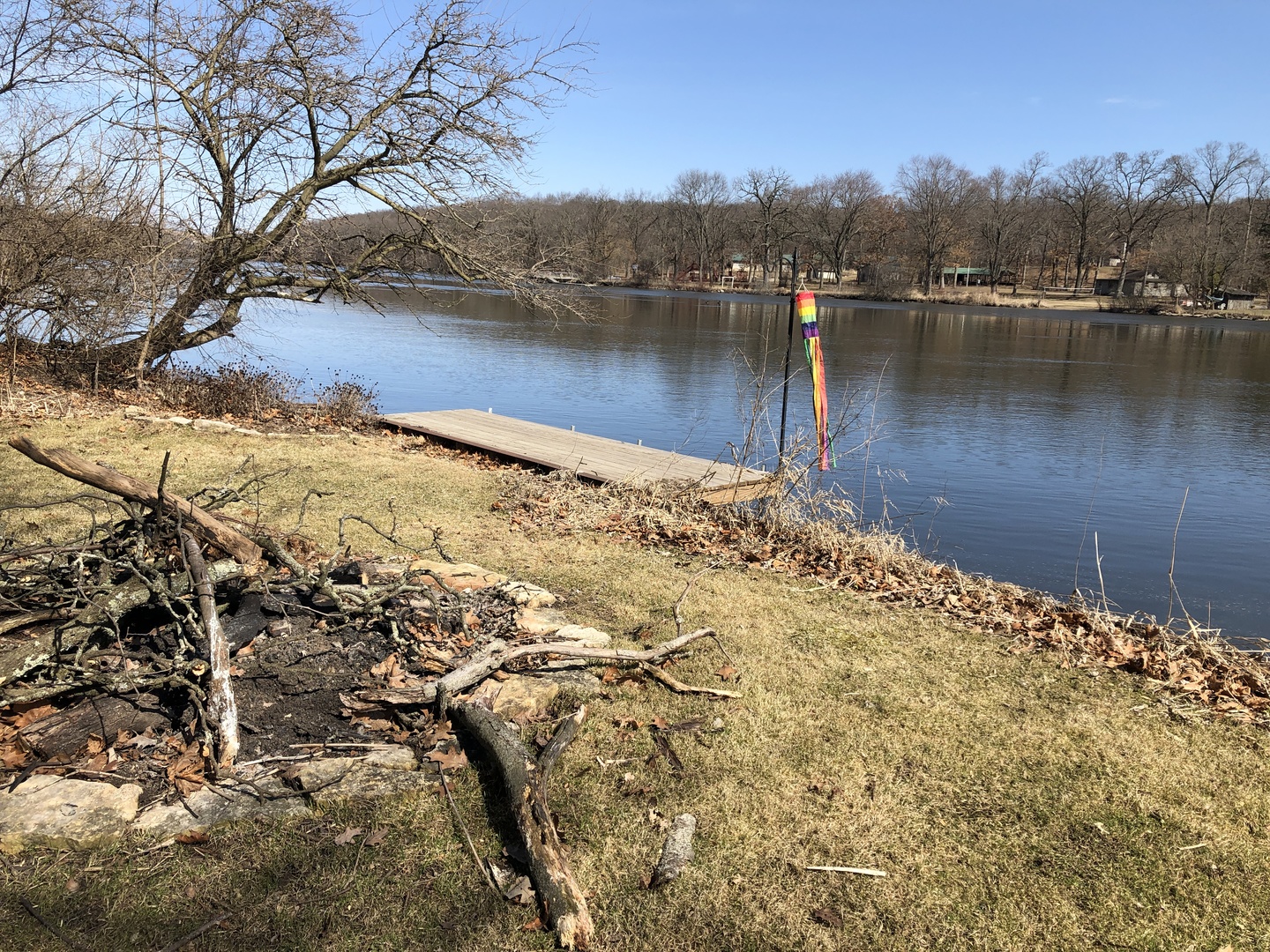 6N353 State Rte 31 St. Charles, IL 60175 - Photo 81 of 124 a view of a lake with houses