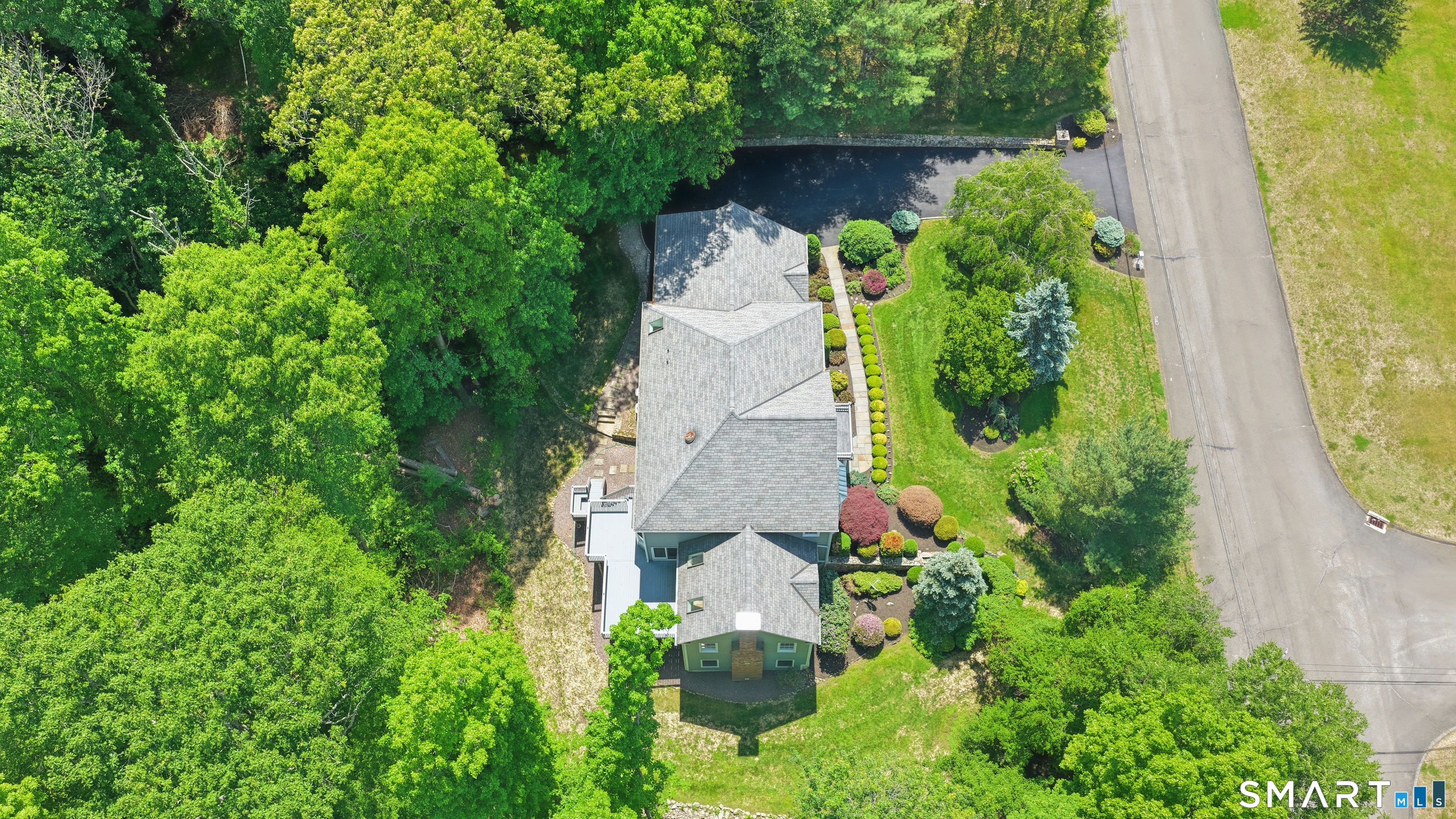 35 Hunting Ridge Road Easton, CT 06612 - Photo 5 of 40
