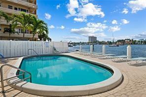 95 North Birch Road, Unit 402 Fort Lauderdale, FL 33304 - Photo 2 of 27 Photo 2