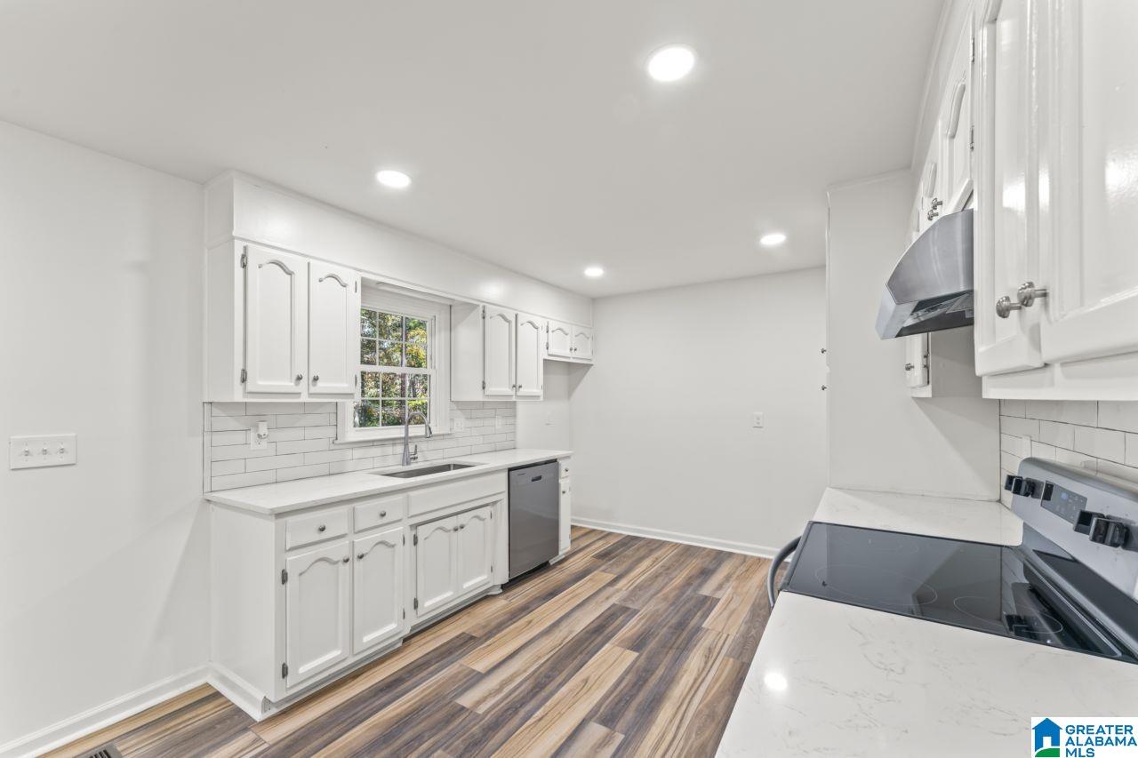 1448 Farmington Road Birmingham, AL 35235 - Photo 8 of 42
