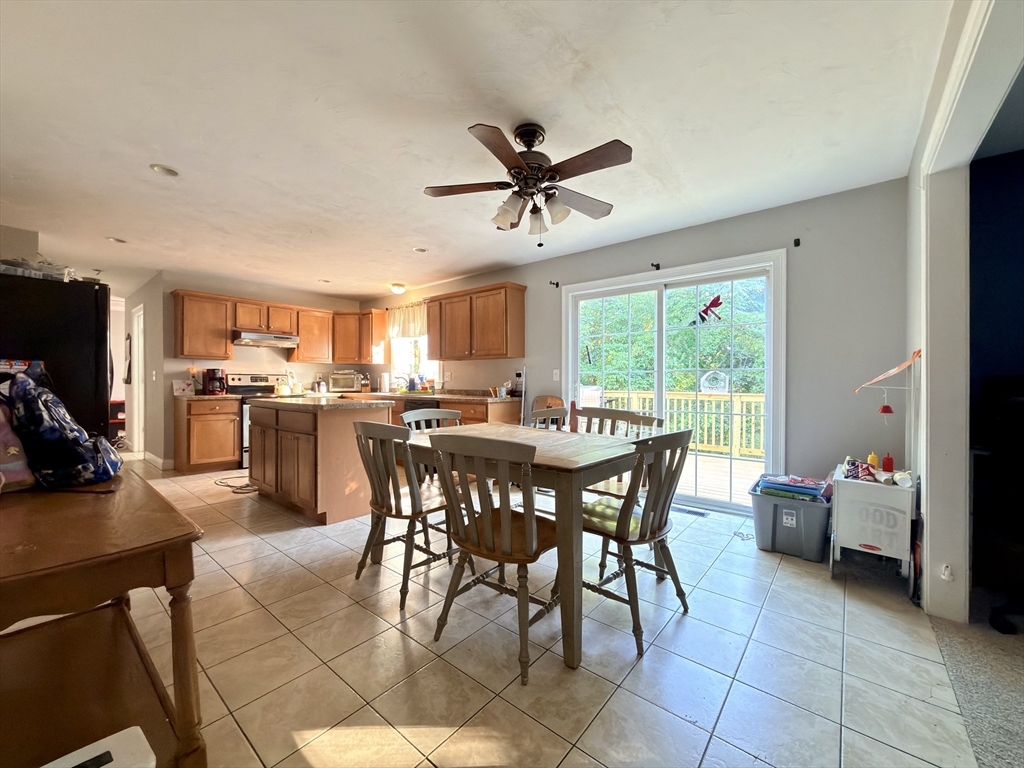 215 Main Street Sturbridge, MA 01566 - Photo 7 of 34