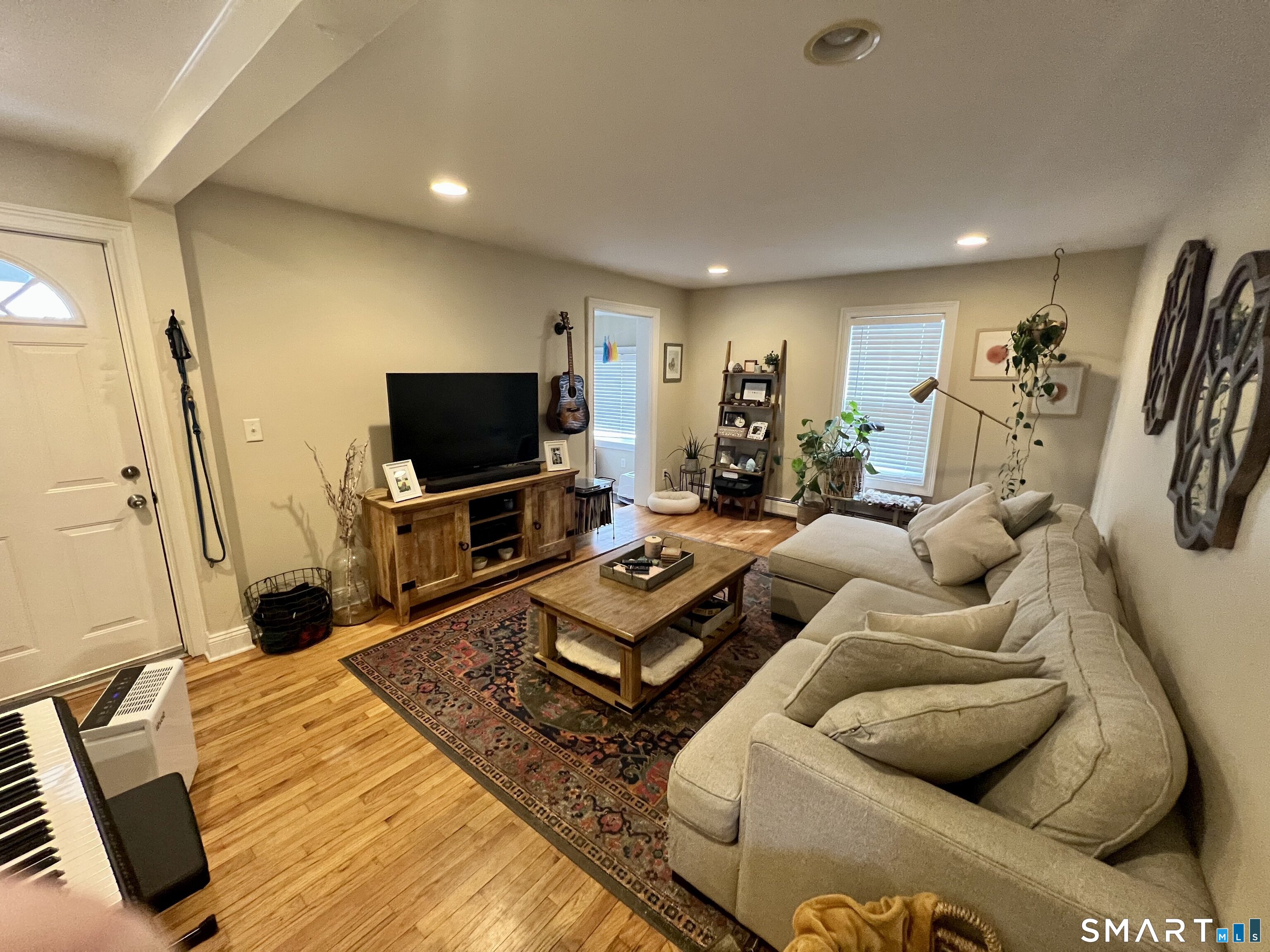 30 Thorpe Street Fairfield, CT 06824 - Photo 2 of 13