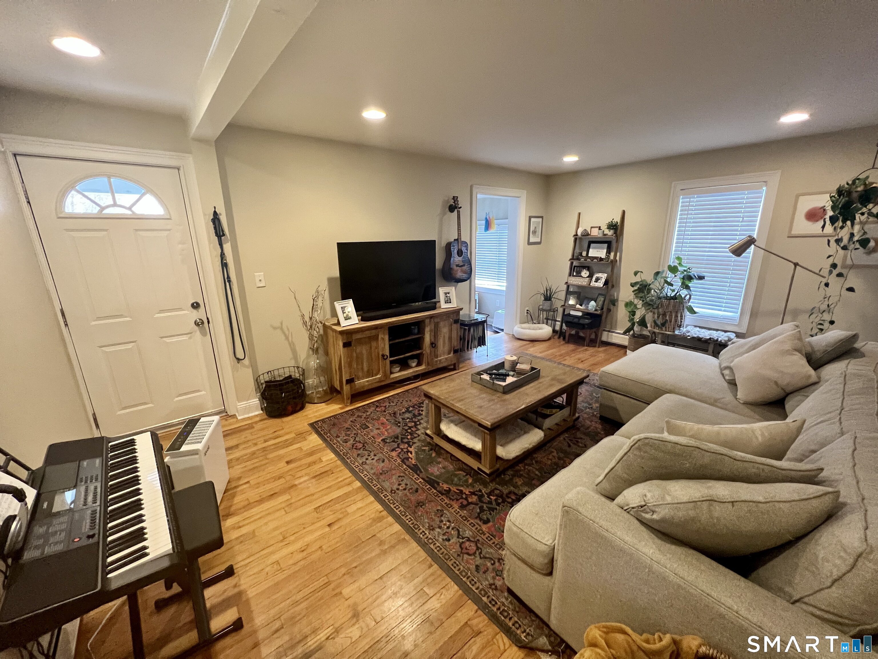 30 Thorpe Street Fairfield, CT 06824 - Photo 3 of 13