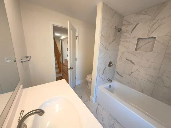 $2,500 | 386 Union Avenue, Unit #3, Laconia, NH 03246