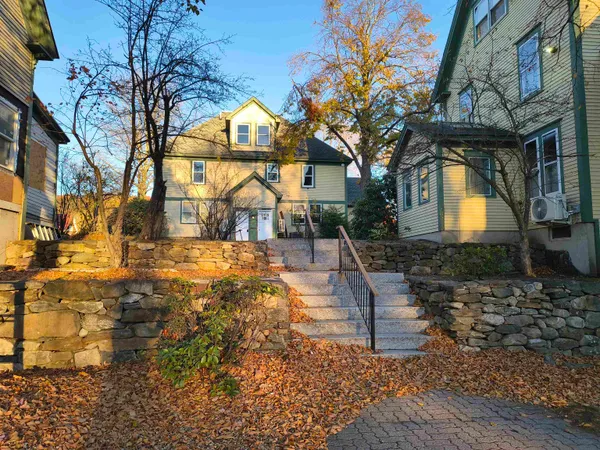 $2,500 | 386 Union Avenue, Unit #3, Laconia, NH 03246