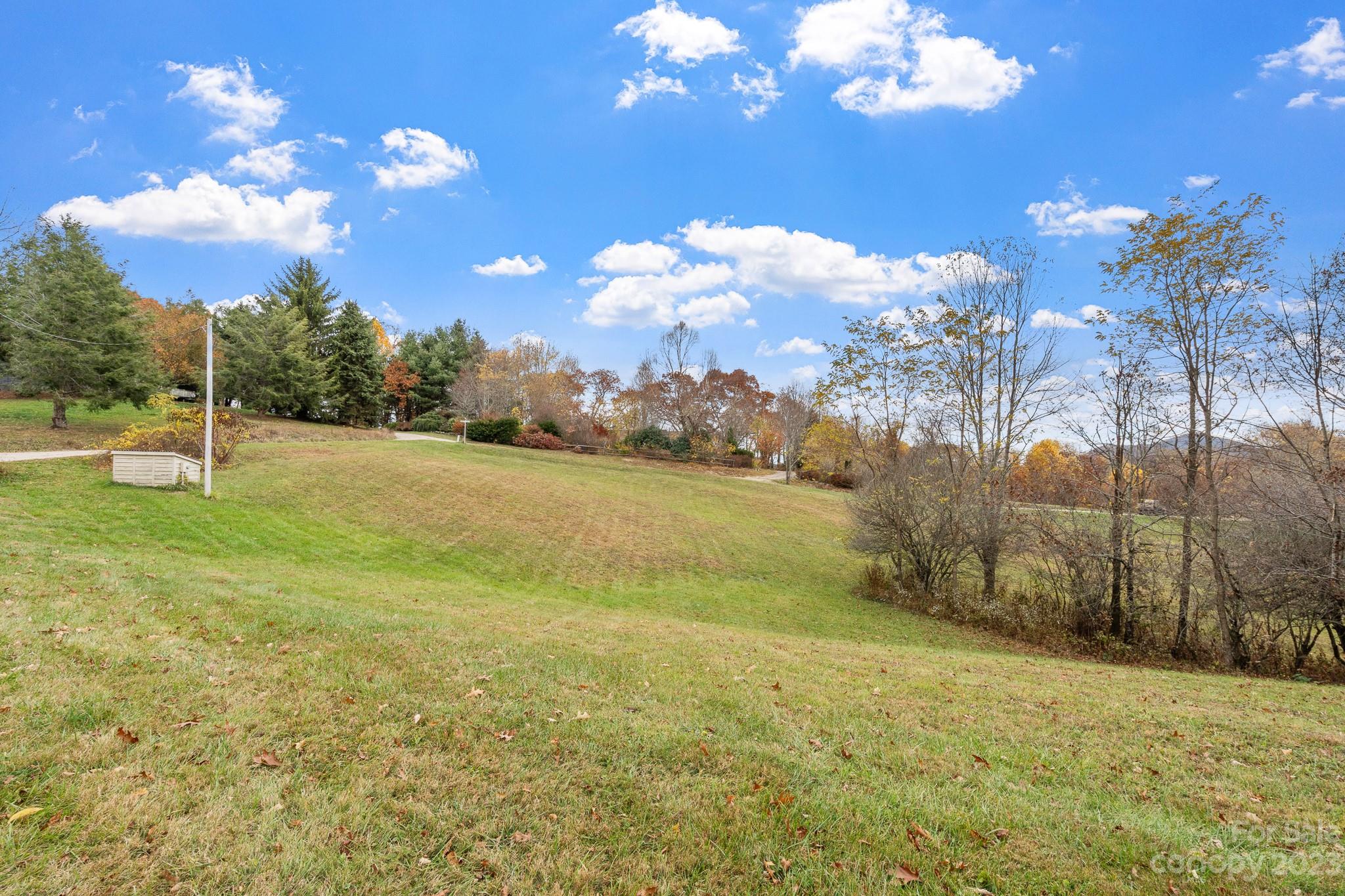 99999 Pioneer Ridge Road, Unit 56 Canton, NC 28716 - Photo 11 of 25 a view of a indoor basketball court