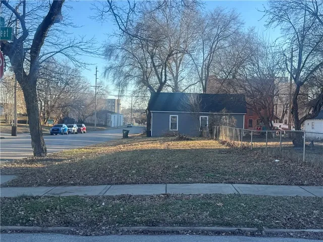 $15,000 | 201 Osage Street, Leavenworth, KS 66048