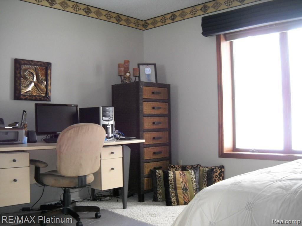 15470 Jennings Road Fenton, MI 48430 - Photo 17 of 26 DSCN1337.jpg