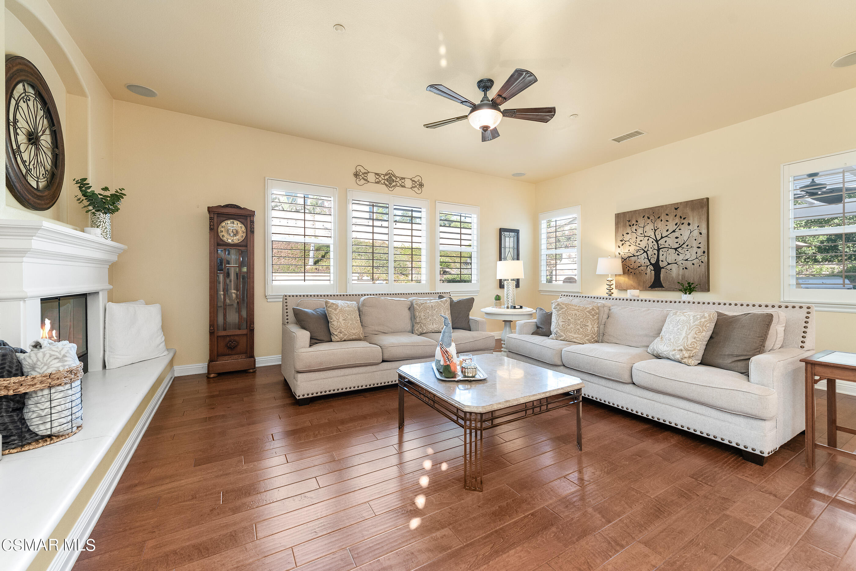 4959 Shady Trail Street Simi Valley, CA 93063 - Photo 20 of 75 Family Room