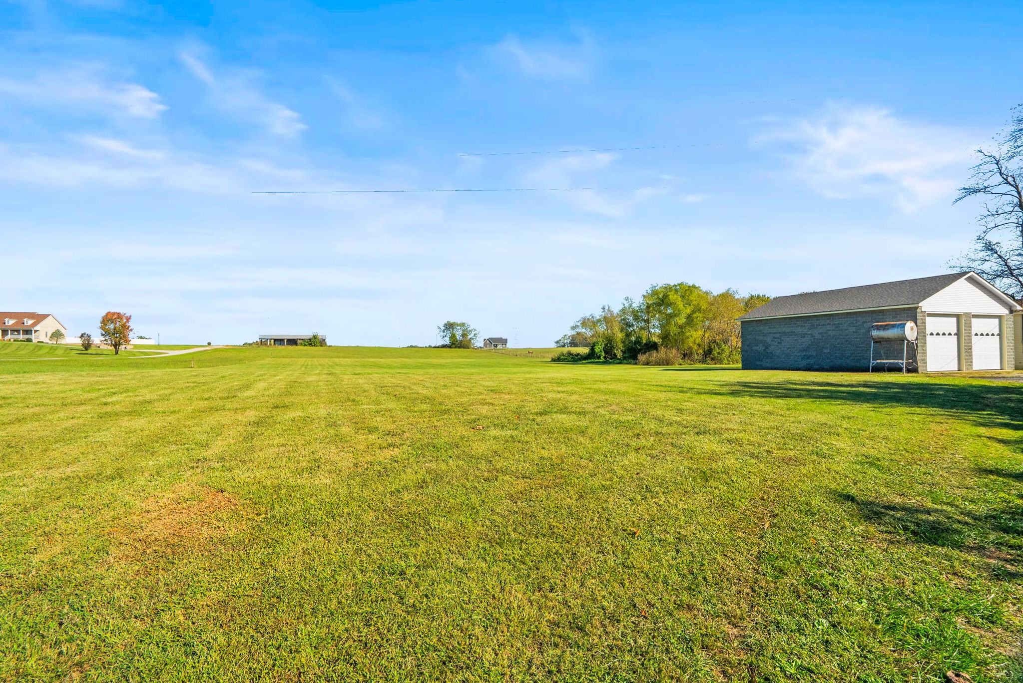 4540 Roy Cole Road Springfield, TN 37172 - Photo 55 of 61 a view of an ocean from a balcony
