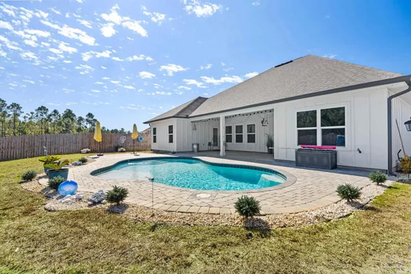 $715,000 | 6315 Jenks Drive, Gulf Breeze, FL 32563