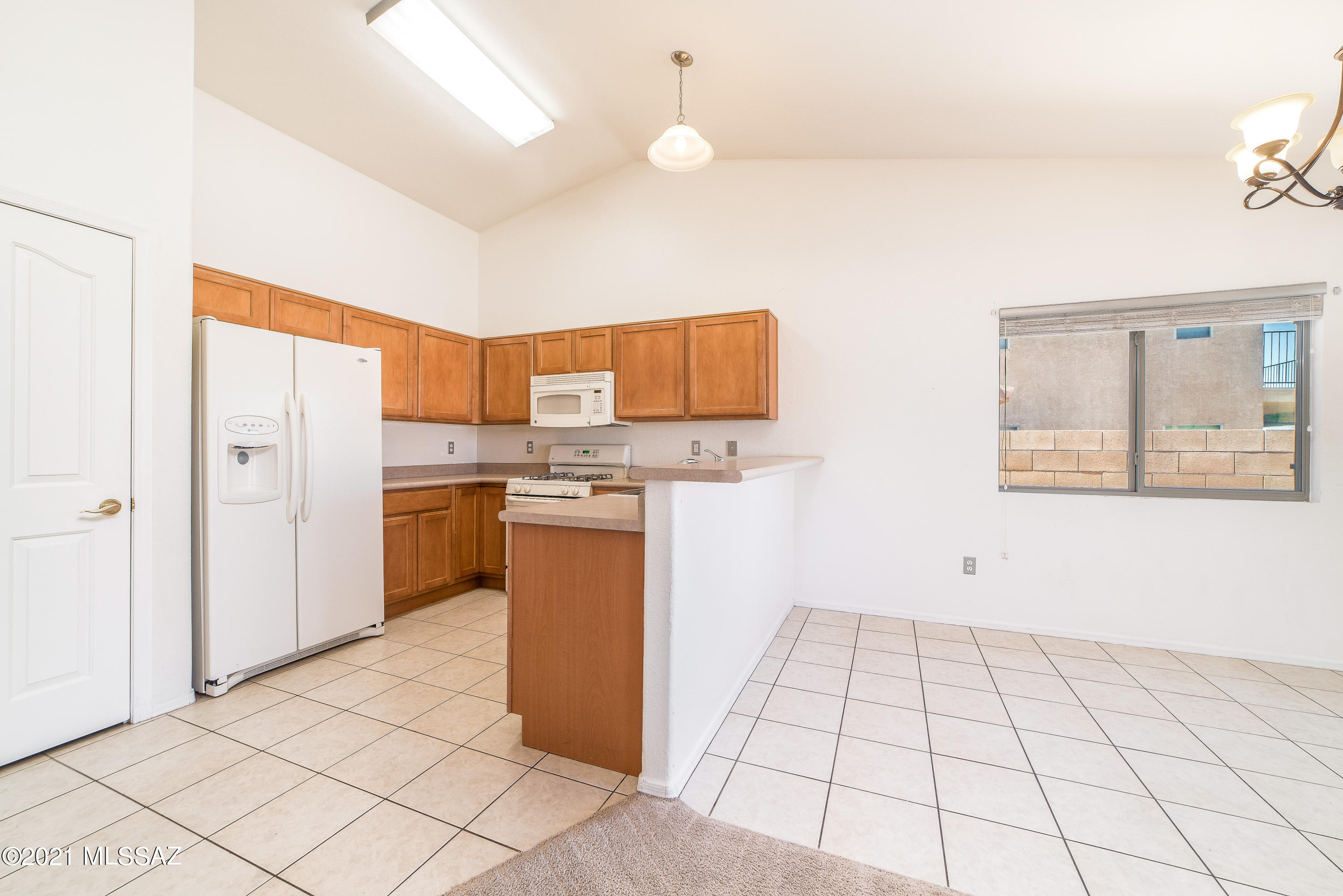 588 West Chatfield Street Vail, AZ 85641 - Photo 9 of 27