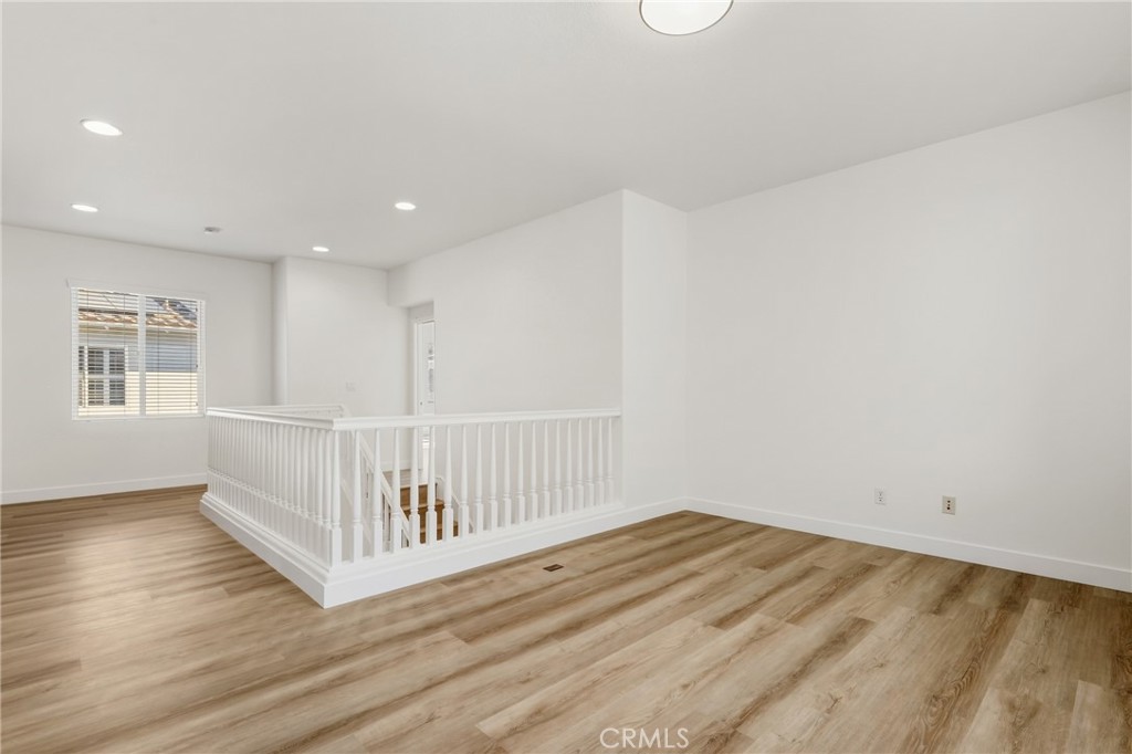 6 Sutton Irvine, CA 92618 - Photo 16 of 32 Upstairs Loft