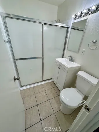 $1,395 | 686 East Cottonwood Road, Unit 6, Palm Springs, CA 92262