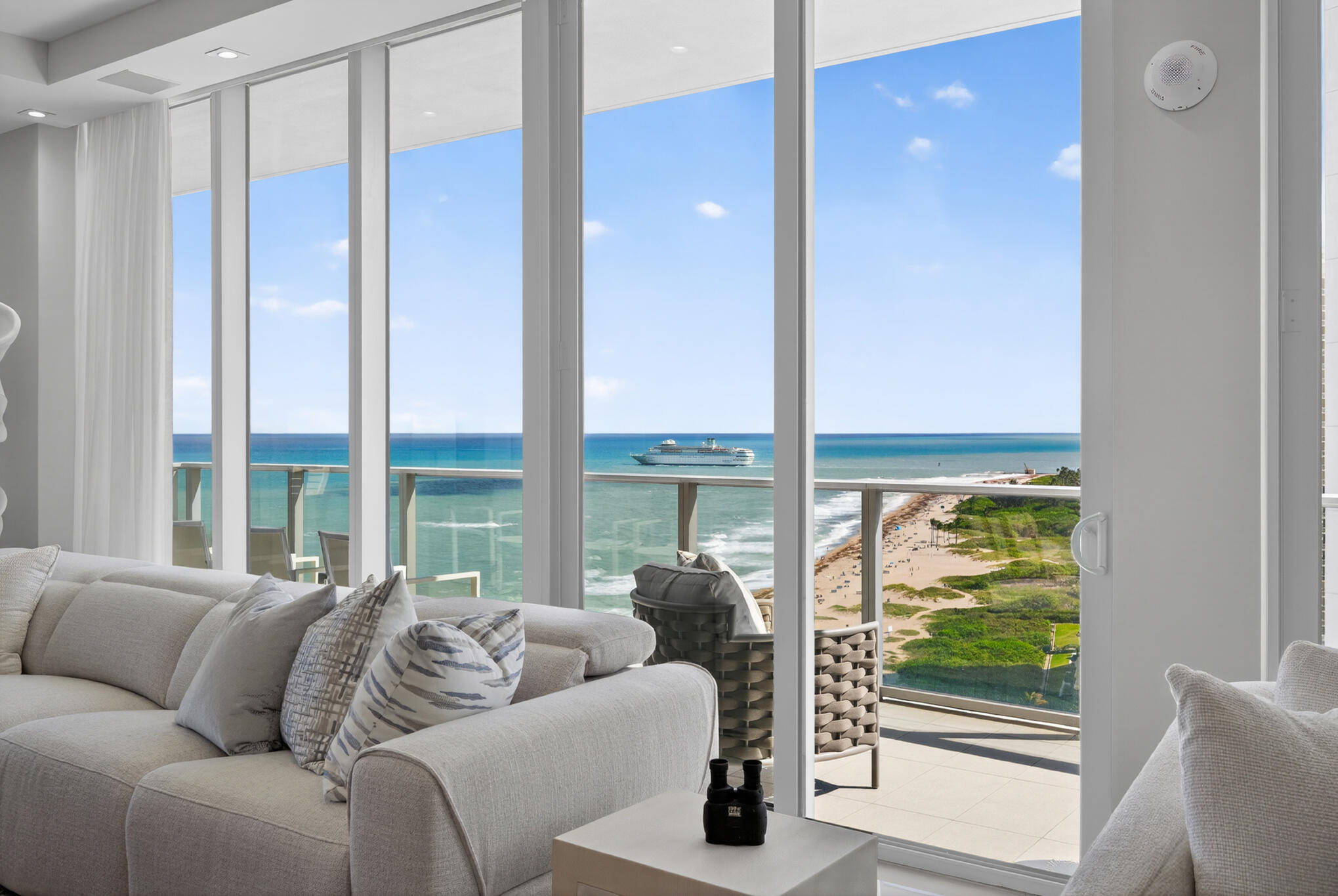 3100 North Ocean Drive, Unit HPH3 Riviera Beach, FL 33404 - Photo 7 of 42 a living room with furniture and a large window