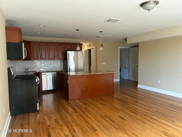 $2,895 | 45 Beers Street, Unit 11A, Keyport, NJ 07735