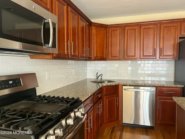 $2,895 | 45 Beers Street, Unit 11A, Keyport, NJ 07735