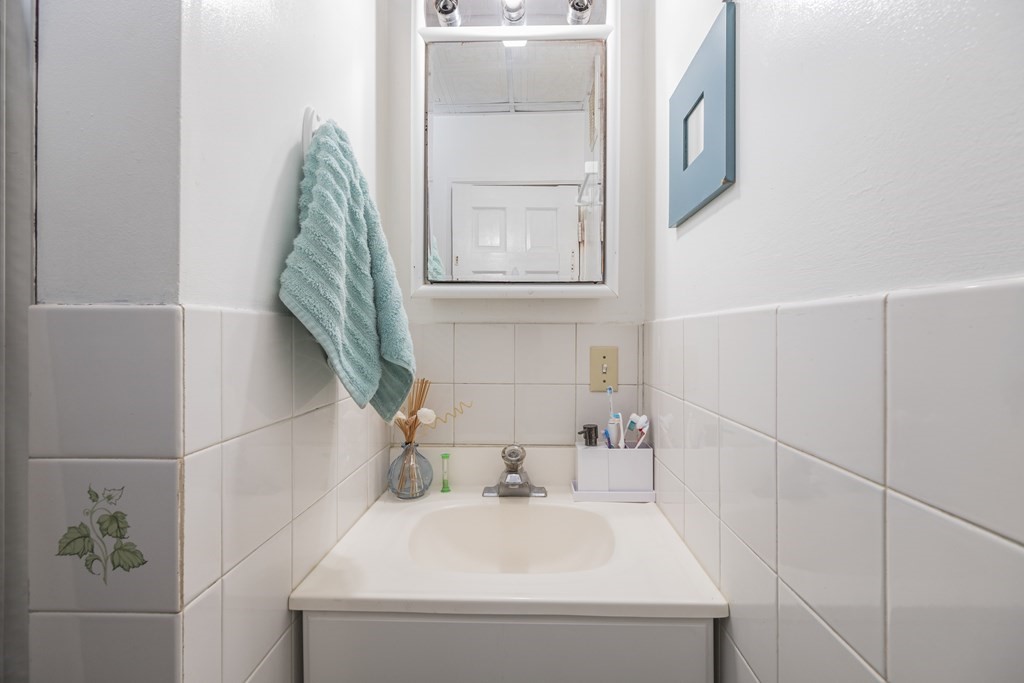 15 Pine Street Framingham, MA 01702 - Photo 15 of 38