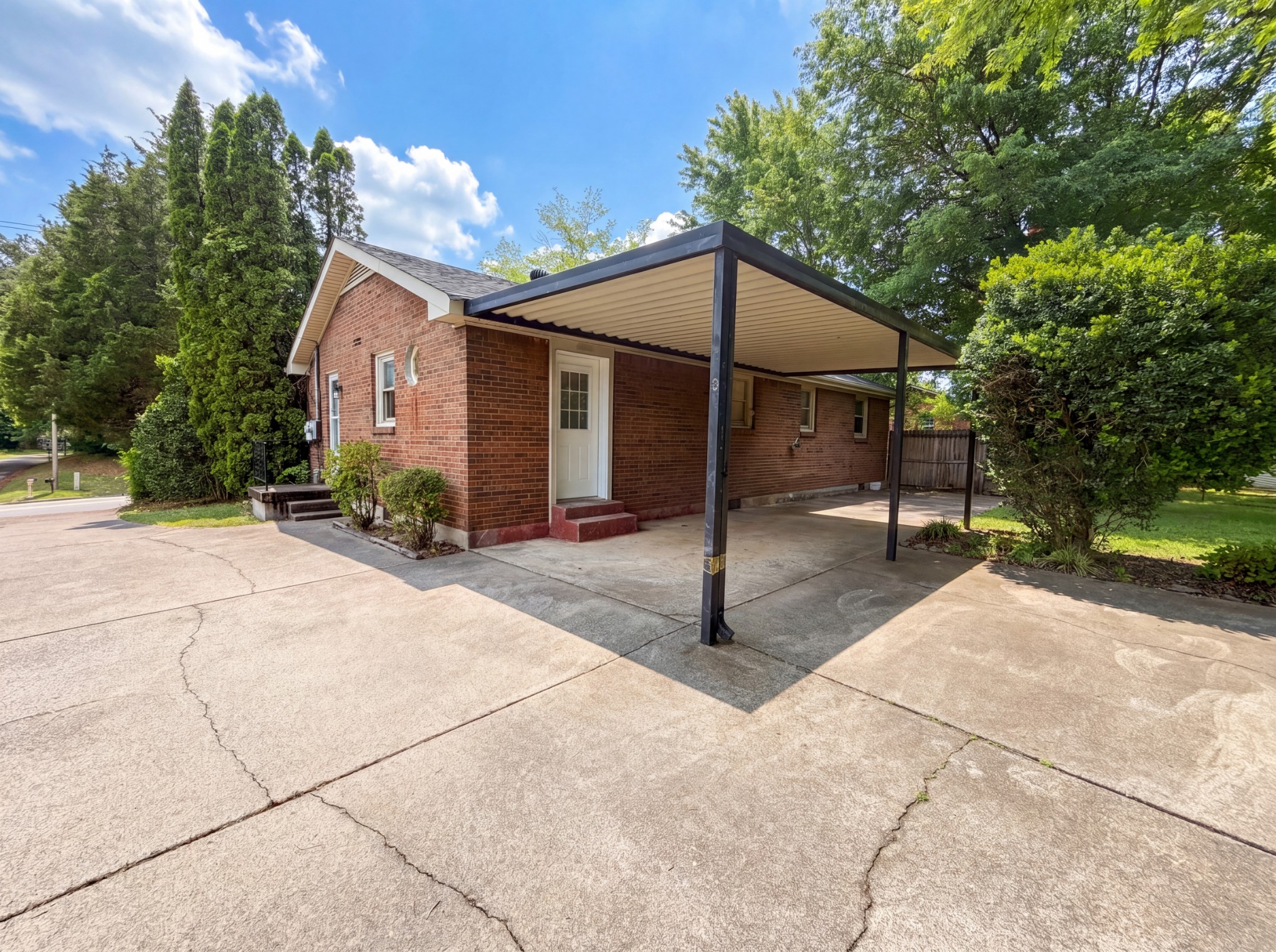 587 Lafayette Road Clarksville, TN 37042 - Photo 13 of 20