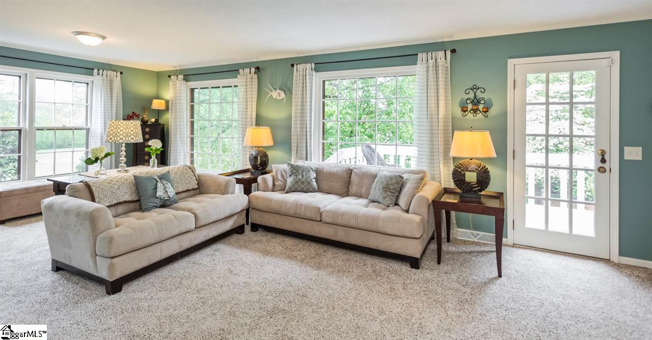 299 Roberts Road Taylors, SC 29687 - Photo 6 of 34 Gallery Image 6