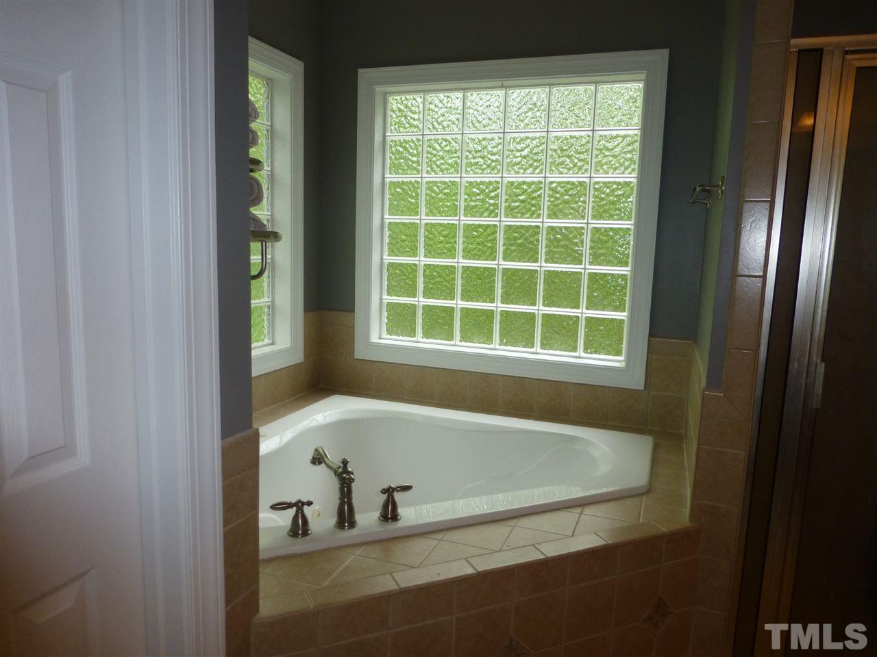 5028 Arrowspring Lane Raleigh, NC 27610 - Photo 12 of 25 Gallery Image 12